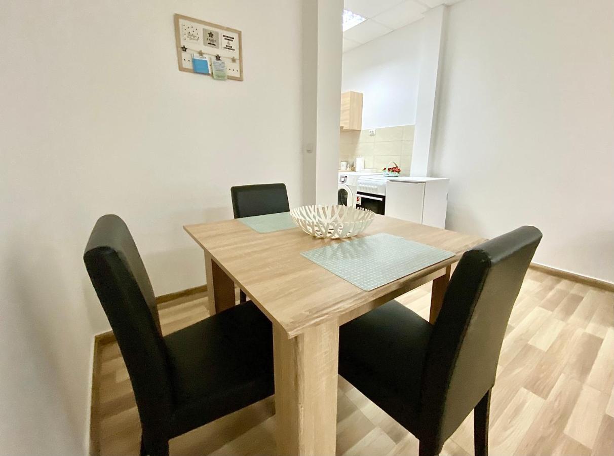 סטארה פאזובה Bellavista Apartmani מראה חיצוני תמונה
